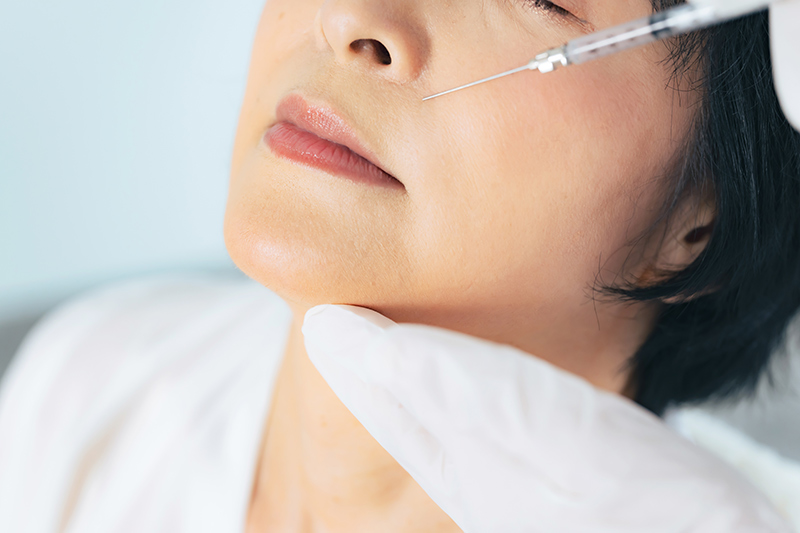 Cosmetic Surgery vs Non-Surgical Treatments: Which Is Right for You?